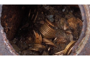 CALIFORNIA FAMILY DISCOVERS BURIED TREASURE - HIDDEN CACHE OF 19TH CENTURY U.S. GOLD COINS MAY BE MOST VALUABLE HOARD UNEARTHED IN NORTH AMERICA